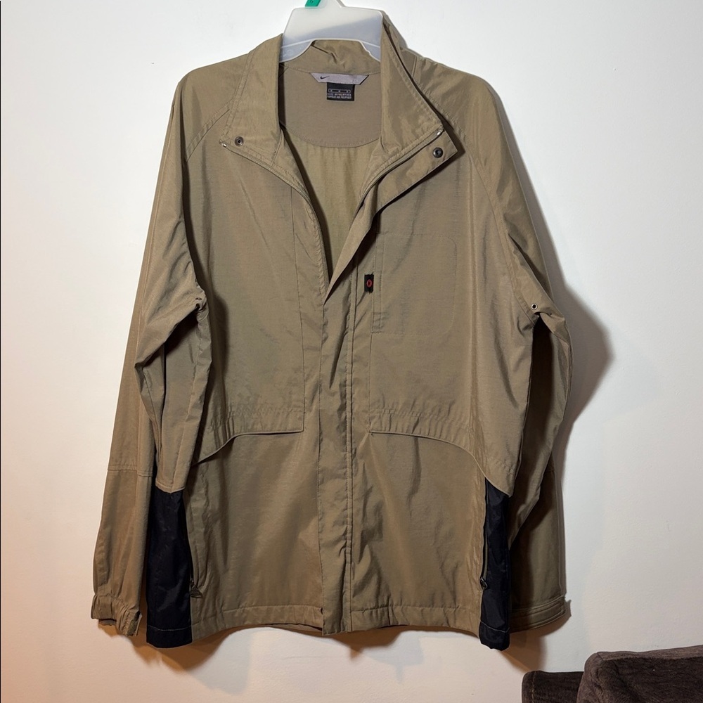 Men's Vintage Nike Nylon Windbreaker - Khaki Green - M